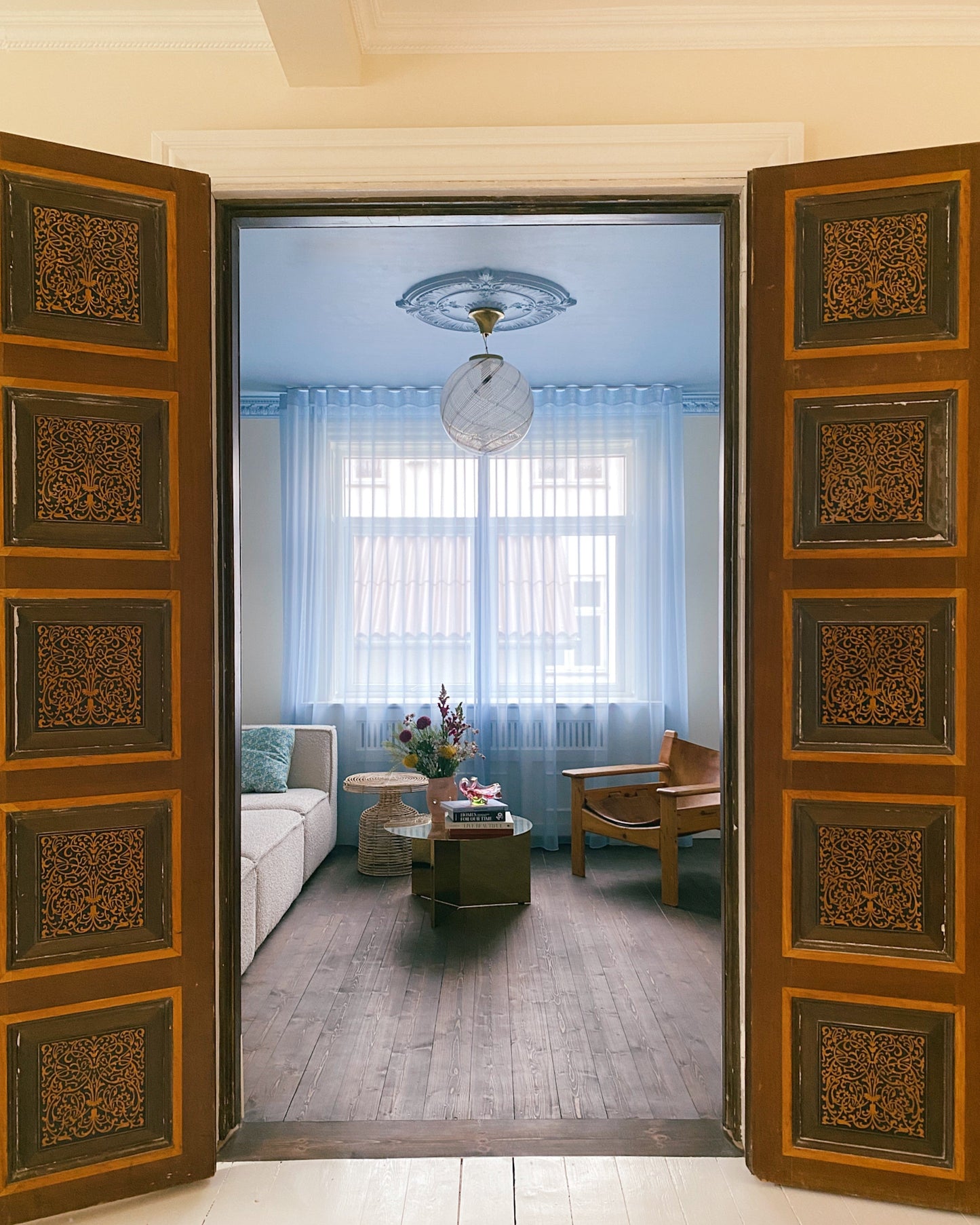 Rosace de plafond R120